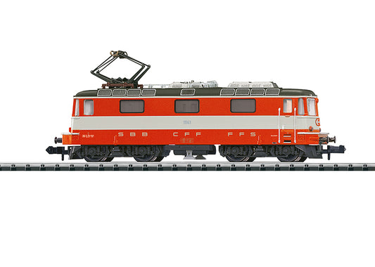 MiniTrix 16883: Class Re 4/4 II Electric Locomotive