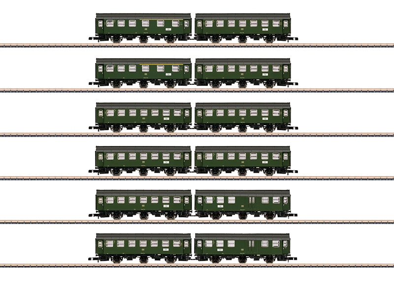 Marklin 87061: Set with 6 Pairs of Rebuild Cars in a Display