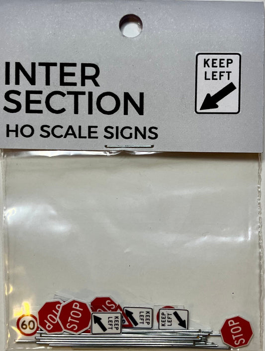Train Girl Intersection Signs Pack (HO)