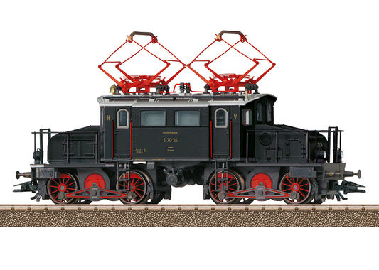 Trix 25748: Class E 70.2 Electric Locomotive