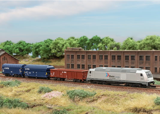 Marklin 81875: "Modern Freight Service" Starter Set with a Class 285 Diesel Locomotive