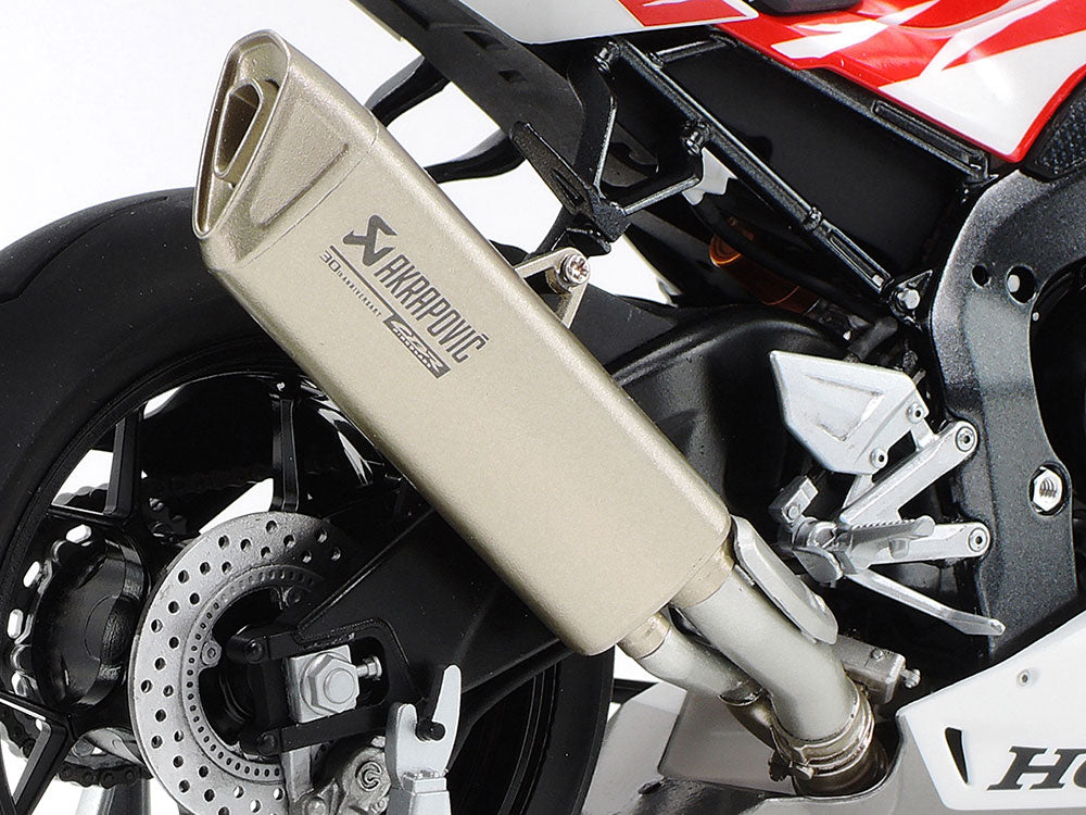 Tamiya 14141: 1/12 Scale Honda CBR1000RR-R Fireblade SP 30th Anniversary