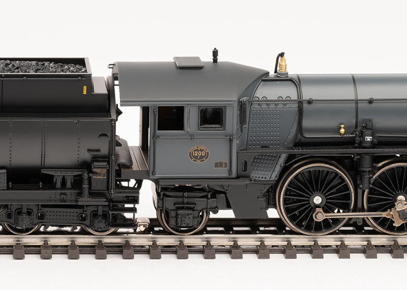Marklin 39490: Class F 1200 Steam Locomotive