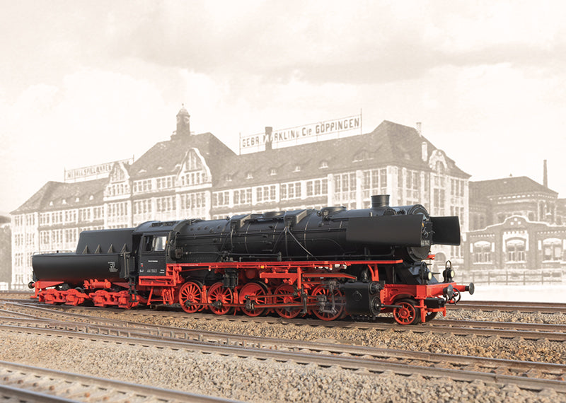 Marklin 39745: Class 44 Steam Locomotive with a Tub-Style Tender